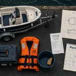 Petit bateau de plaisance sur remorque : permis et budget à vérifier